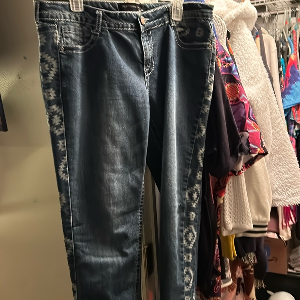 Twenty one black by rue 21 size 13/14r blue jeans